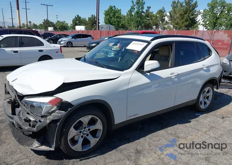 2015 BMW X1 Sdrive28I из США, поврежденный, VIN WBAVM1C54FV316095